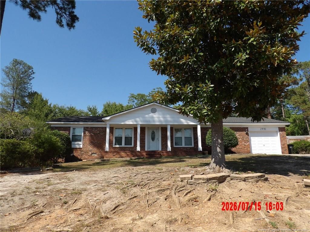 1991 Westcliff Road, Fayetteville, NC 28304