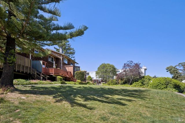 5 Lower Via Casitas, Greenbrae, CA 94904