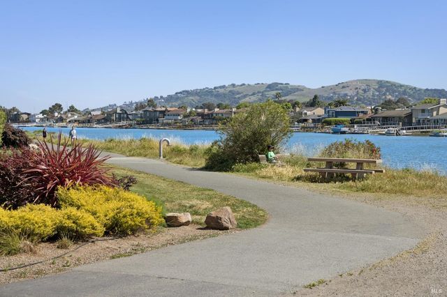 5 Lower Via Casitas, Greenbrae, CA 94904