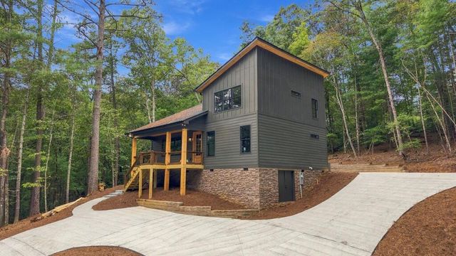 84 Hale Court, Ellijay, GA 30540