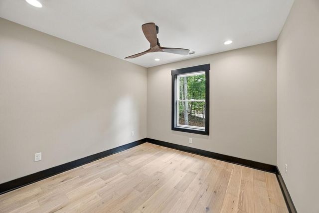 84 Hale Court, Ellijay, GA 30540