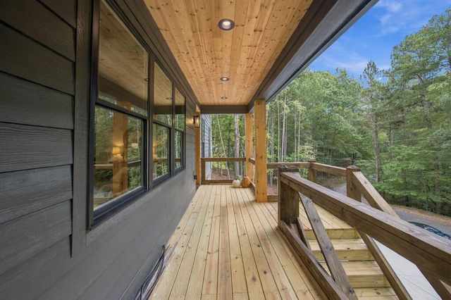 84 Hale Court, Ellijay, GA 30540
