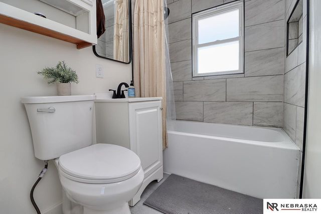 5735 Judson Street, Lincoln, NE 68507