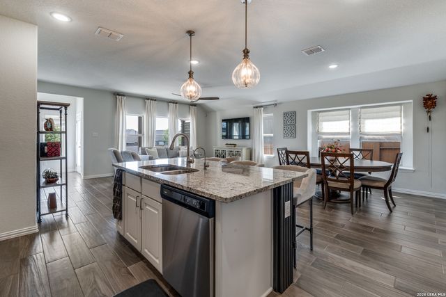 1248 Loma, New Braunfels, TX 78132