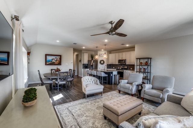 1248 Loma, New Braunfels, TX 78132