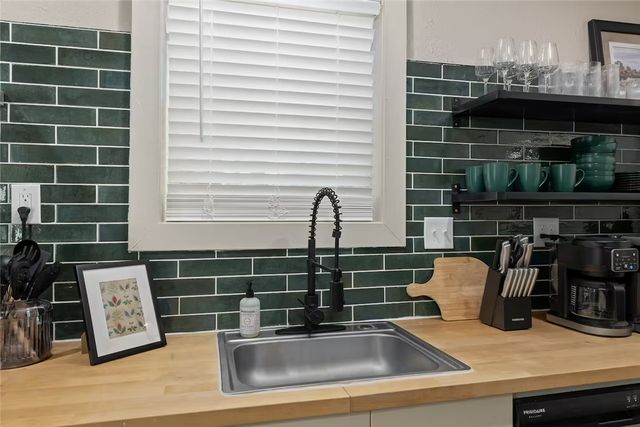 207 North Preston Avenue, Bryan, TX 77803