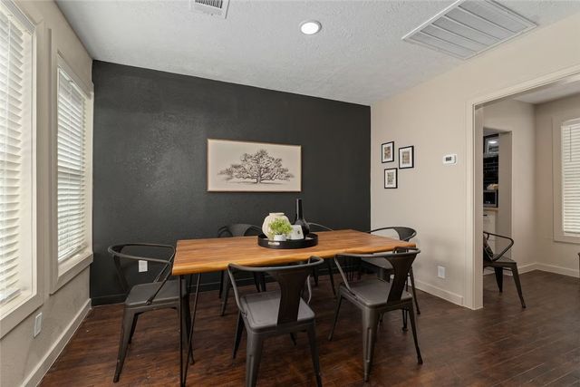 207 North Preston Avenue, Bryan, TX 77803