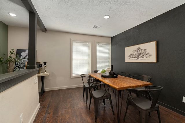 207 North Preston Avenue, Bryan, TX 77803