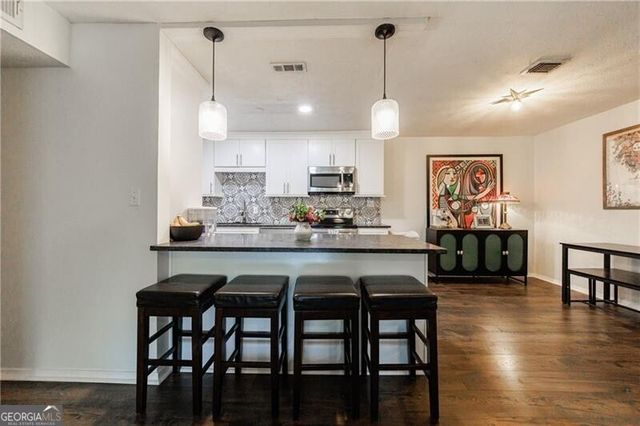 216 River Mill Circle, Roswell, GA 30075