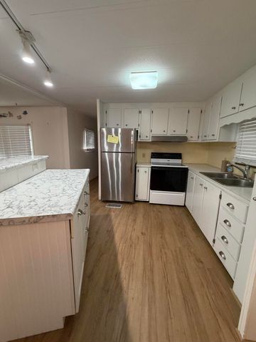 3500 S Kanner Highway 119, Stuart, FL 34994
