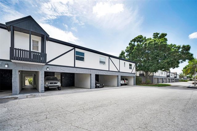 1127 KING ARTHUR COURT 309, Dunedin, FL 34698