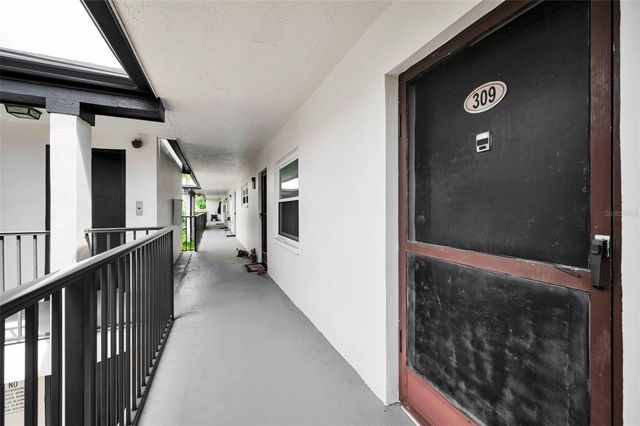 1127 KING ARTHUR COURT 309, Dunedin, FL 34698