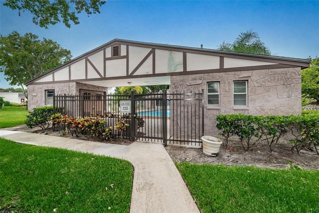 1127 KING ARTHUR COURT 309, Dunedin, FL 34698