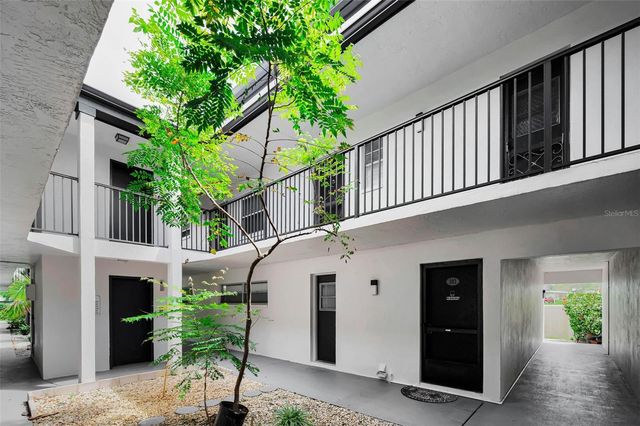 1127 KING ARTHUR COURT 309, Dunedin, FL 34698