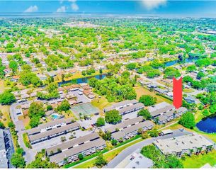 1127 KING ARTHUR COURT 309, Dunedin, FL 34698