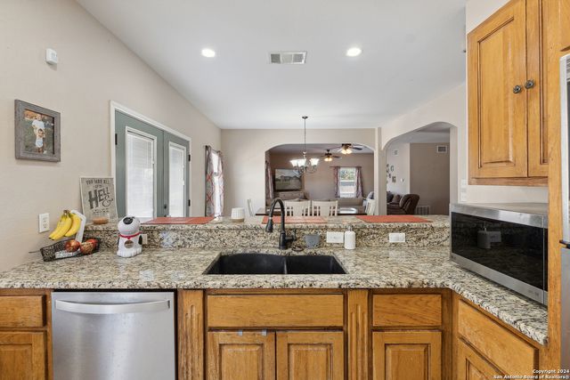 166 DESERT POPPY, Bandera, TX 78003