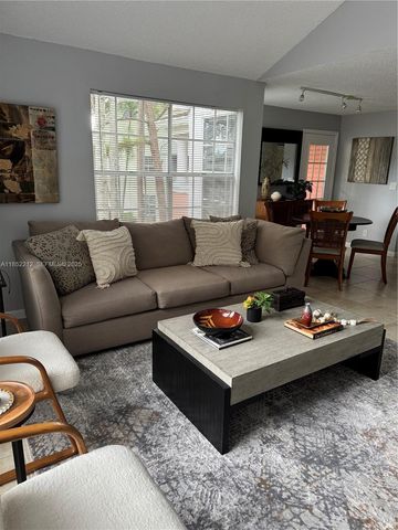 1165 Crystal Way B, Delray Beach, FL 33444