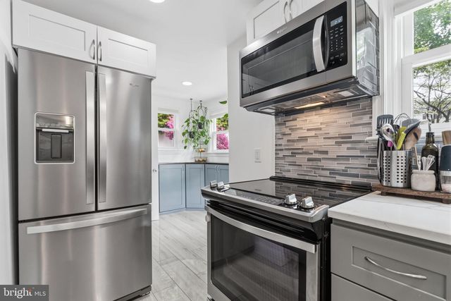 1267 HUNTINGDON RD, Abington, PA 19001