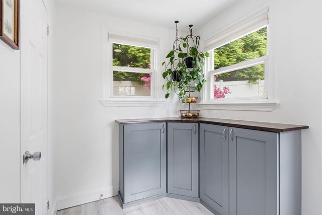 1267 HUNTINGDON RD, Abington, PA 19001
