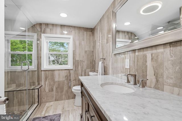 1267 HUNTINGDON RD, Abington, PA 19001