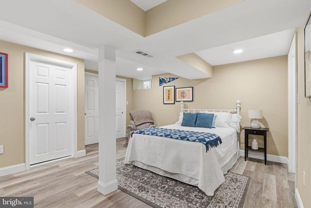 1267 HUNTINGDON RD, Abington, PA 19001