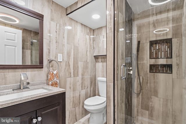 1267 HUNTINGDON RD, Abington, PA 19001