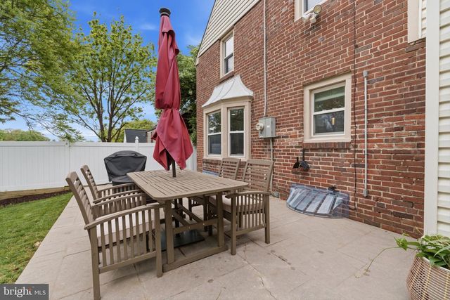 1267 HUNTINGDON RD, Abington, PA 19001