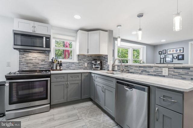 1267 HUNTINGDON RD, Abington, PA 19001