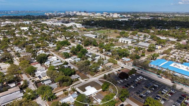 2600 LOMA LINDA STREET, Sarasota, FL 34239