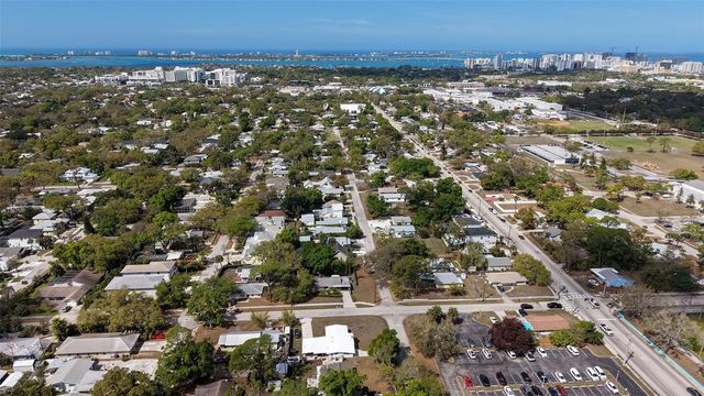 2600 LOMA LINDA STREET, Sarasota, FL 34239
