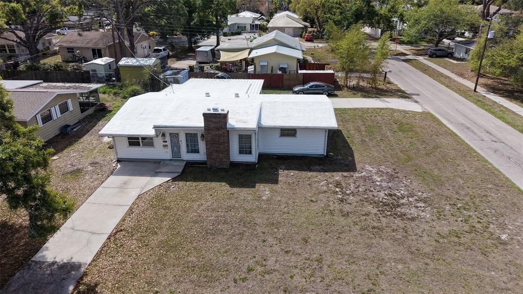 2600 LOMA LINDA STREET, Sarasota, FL 34239