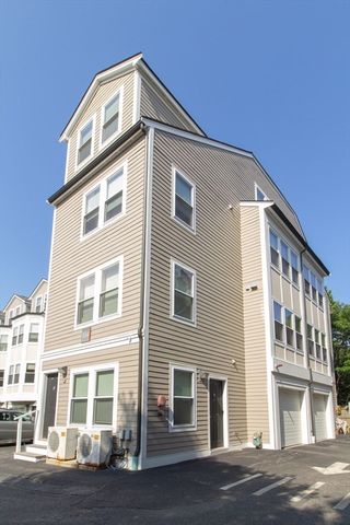 316 Rindge Ave 9, Cambridge, MA 02140
