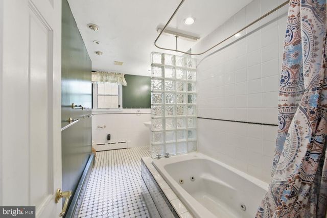 156 GROVE RD, Elverson, PA 19520