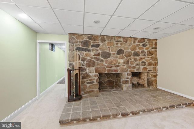 156 GROVE RD, Elverson, PA 19520