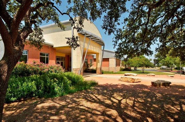 3700 Powderhorn DR, Round Rock, TX 78681