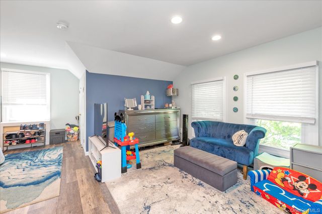 311 Hunnewell Avenue, Elmont, NY 11003