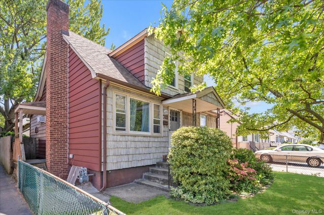 311 Hunnewell Avenue, Elmont, NY 11003