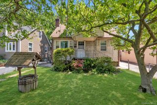 311 Hunnewell Avenue, Elmont, NY 11003