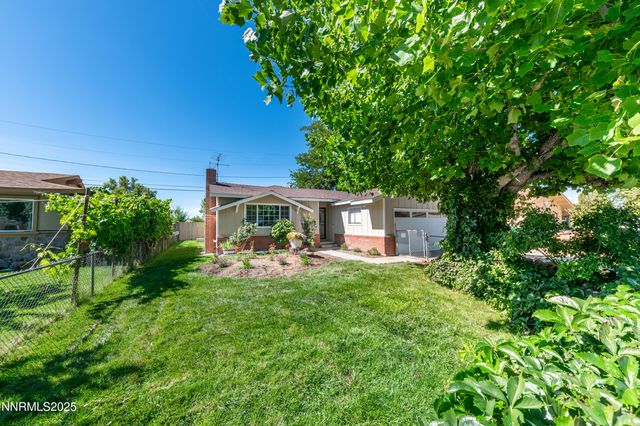 465 Lenwood Drive, Sparks, NV 89431