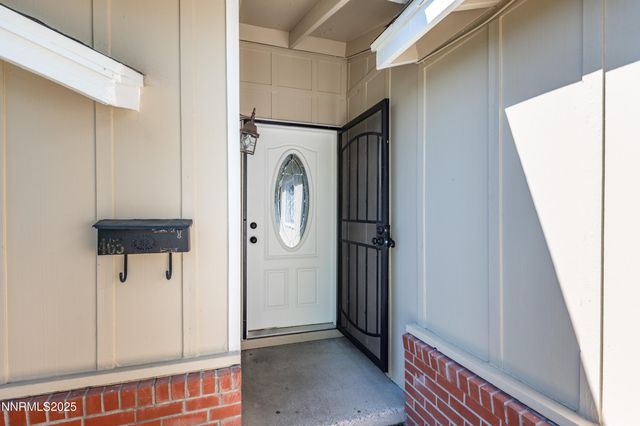 465 Lenwood Drive, Sparks, NV 89431