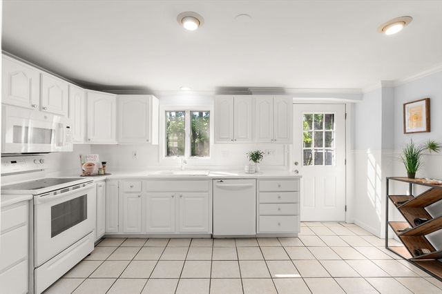 215 Cross St, Belmont, MA 02478