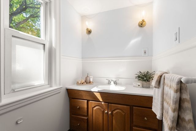 215 Cross St, Belmont, MA 02478