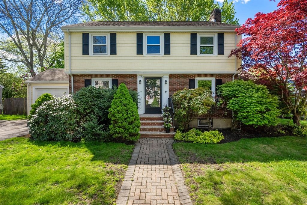 215 Cross St, Belmont, MA 02478