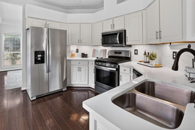 330 Gullwing Court, Alpharetta, GA 30009