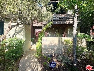 21930 Marylee Street 97, Woodland Hills (los Angeles), CA 91367