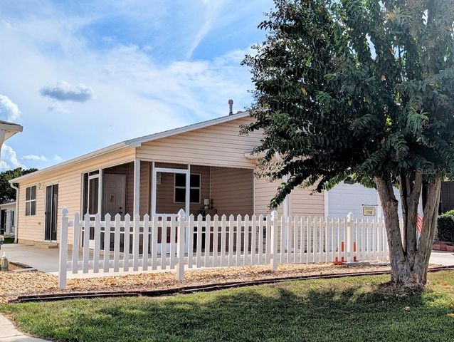 2598 HIALEAH AVENUE, The Villages, FL 32162