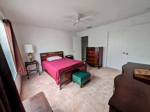 2598 HIALEAH AVENUE, The Villages, FL 32162