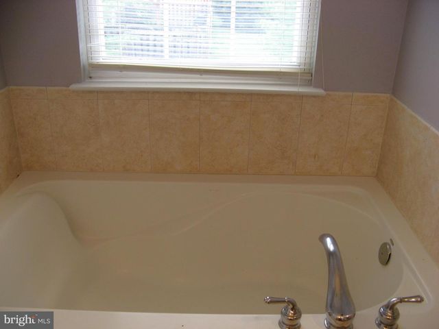 308 LONDON DOWNS CIR, Stephens City, VA 22655