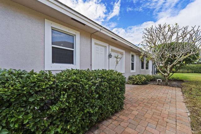 7978 SE Hempstead Circle, Hobe Sound, FL 33455