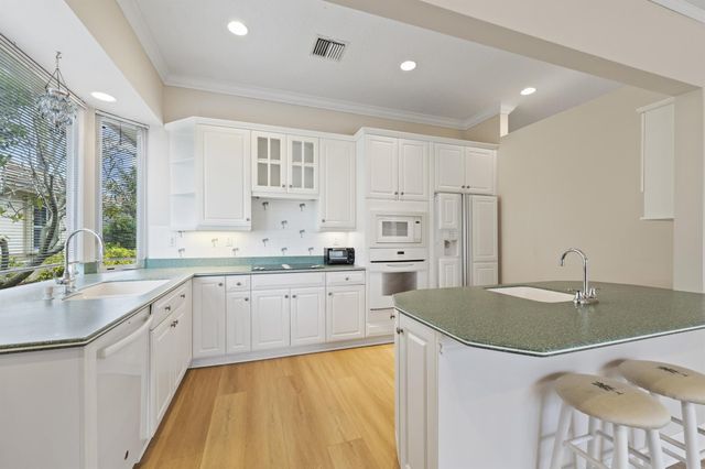 7978 SE Hempstead Circle, Hobe Sound, FL 33455